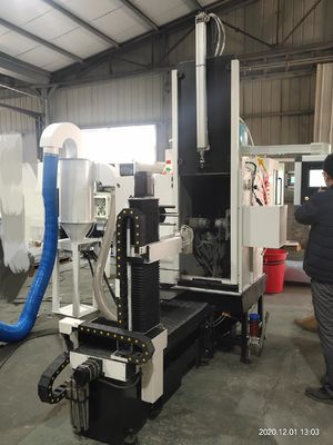 Precieze zaagblaad CNC-zandblaasmachine met robot
