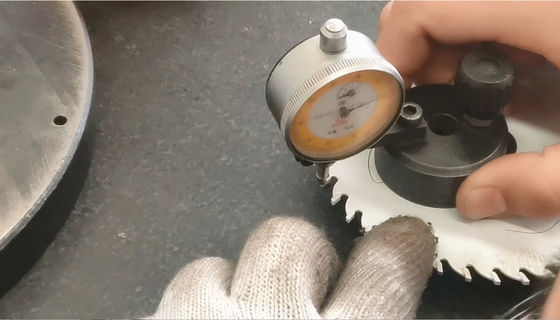 TORSEL Professionele zaagblaad slijpmachine / CNC zaagblaad slijpmachine Houtbewerking