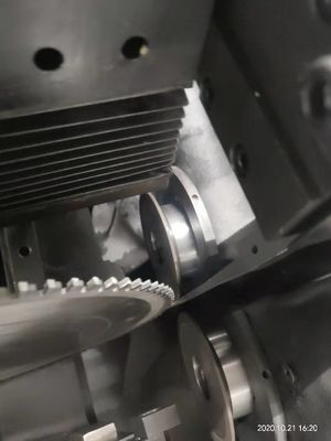Hoog nauwkeurige CNC-zaagmasjien